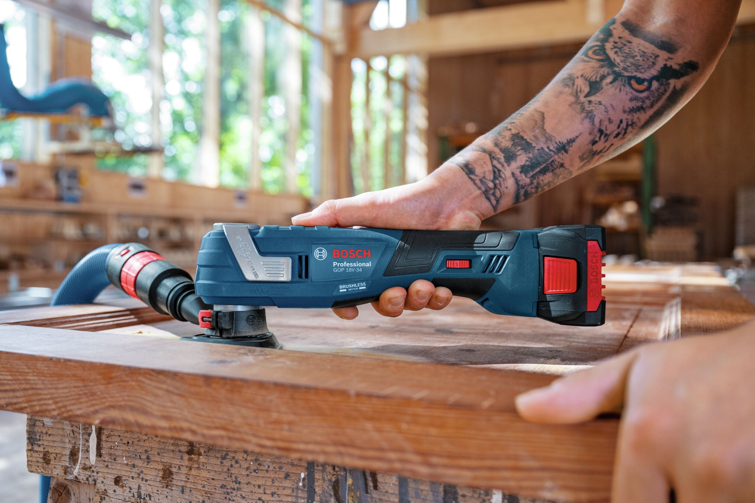 Bosch Professional Akku-Multi-Cutter GOP 18V-34 Ohne Akku mit Zubehör-Set - in L-BOXX 136